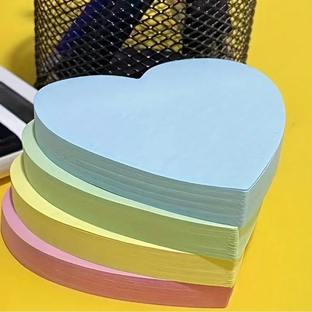 200 Heart Shaped Sticky Notes Multi-Color NIP